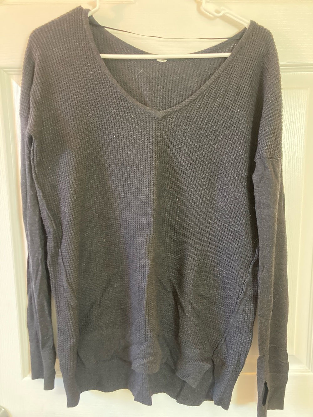 lululemon athletica Women's V-Neck Sweater — Charcoal